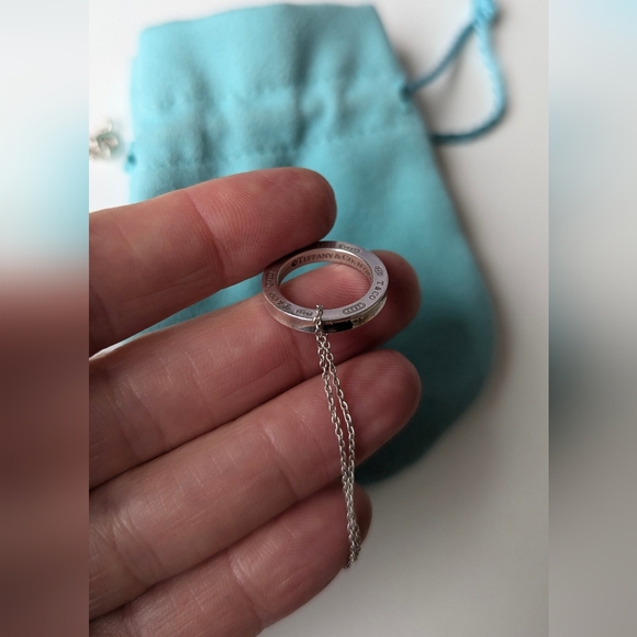 Tiffany & Co. 1837 silver circle pendant necklace - Picture 3 of 7